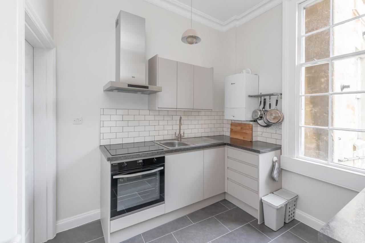 Spacious Maisonette With Parking - 10 Mins Walk From Bath Abbey - 2 Bed & 2 Bath Bagian luar foto