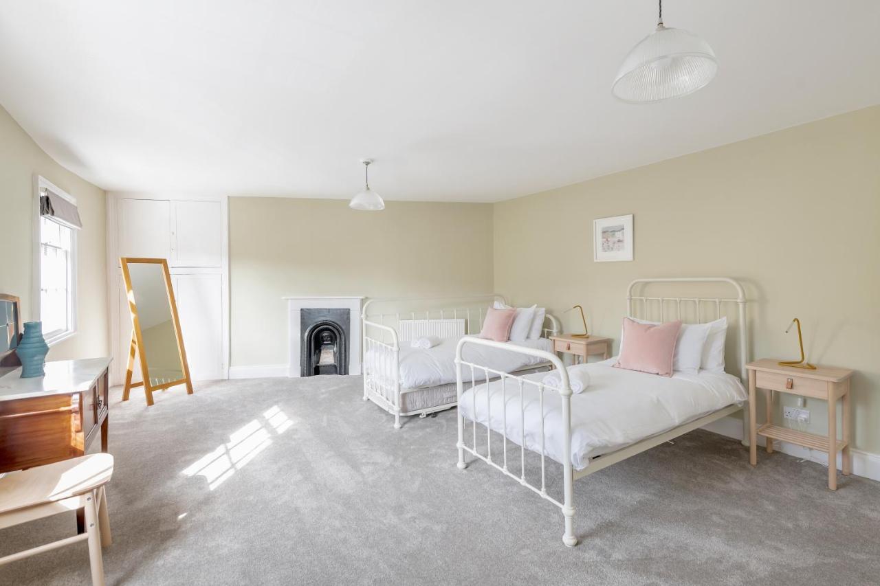 Spacious Maisonette With Parking - 10 Mins Walk From Bath Abbey - 2 Bed & 2 Bath Bagian luar foto